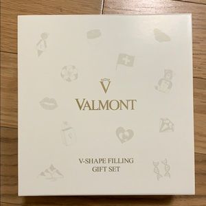 Valmont V-shape Filling Gift Set